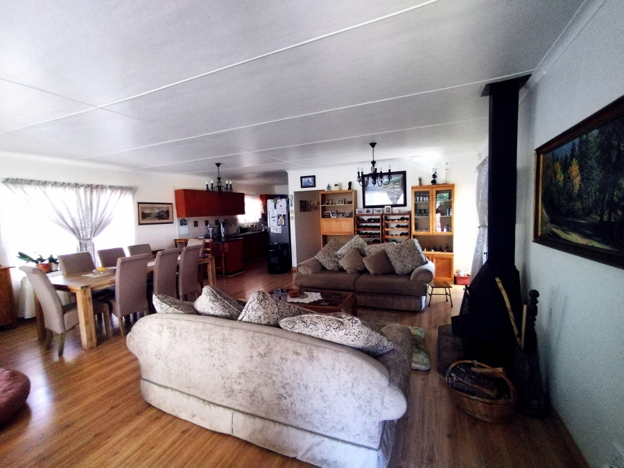 4 Bedroom Property for Sale in Fraaiuitsig Western Cape
